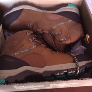 Ariat Women's Skyline Mid Waterproof Hiking Boots, Size 9